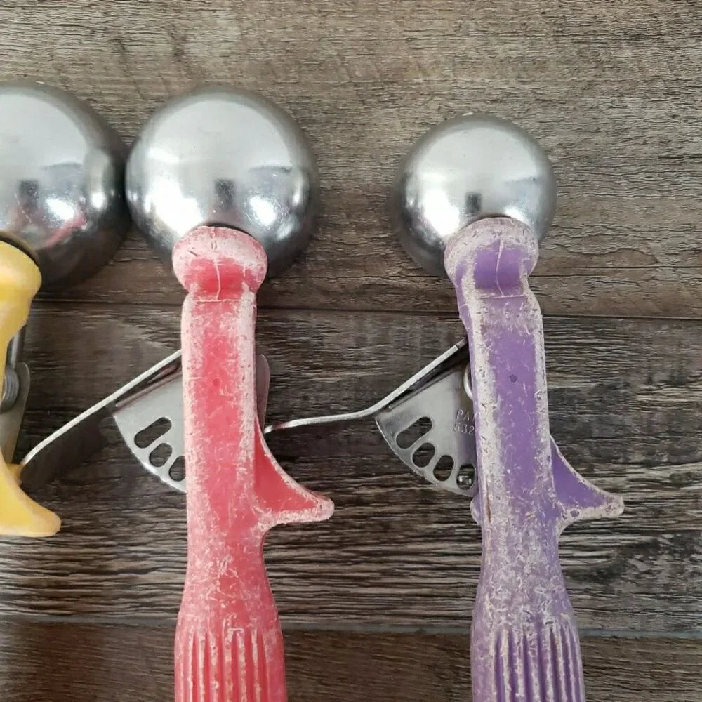 Volrath Ice Cream Scoops Set Of 4 Blue Red Yellow Purple Handle Stainless